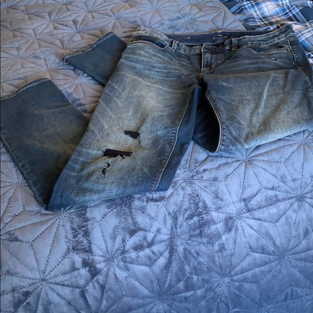 White House Black Jeans